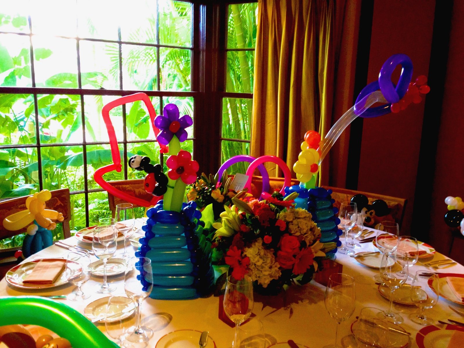 Elegant balloon arch installation